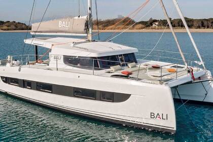 Rental Catamaran  Bali Catsmart Luxury Golfo Aranci