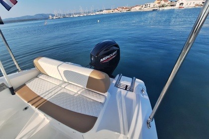 Charter Motorboat Idea Marine Idea 53 Betina
