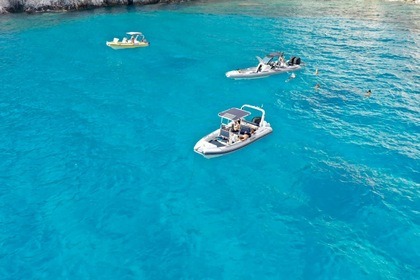 Hyra båt RIB-båt Predator 6.6cc Kimolos