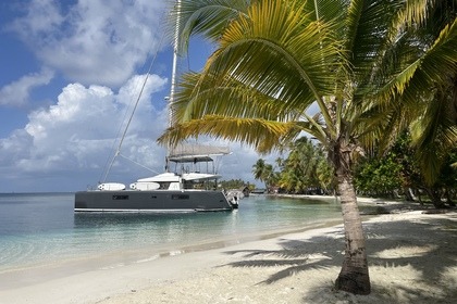 Hire Catamaran Lagoon Lagoon 52F San Blas Islands