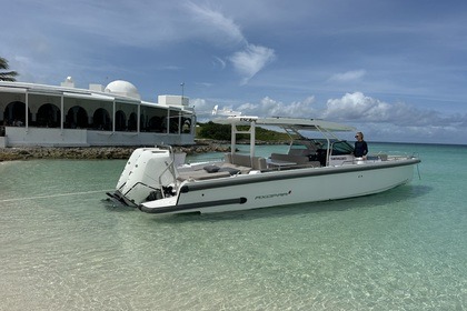 Hire Motorboat Axopar 37 Marigot