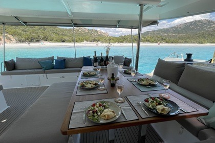 Miete Katamaran FOUNTAINE PAJOT SABA 50 Ajaccio