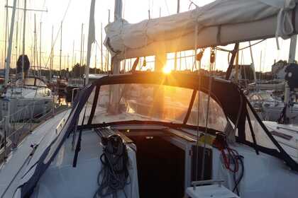 Alquiler Velero Beneteau Oceanis 38.1 Lorient