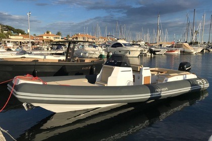 Verhuur RIB Renier R9 tourer Cogolin