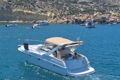 Rental Motorboat Larson Cabrio 310 Ta' Xbiex