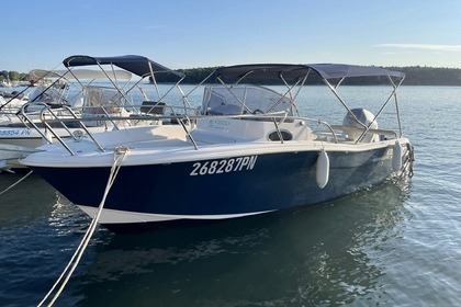 Charter Motorboat Elan 650 Punat