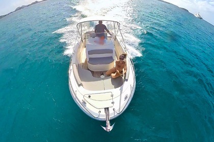 Hire Motorboat Pacific Craft Open 670 Sint Maarten