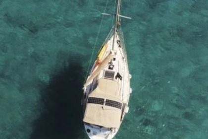 Charter Sailboat Jeanneau First 305 Toulon