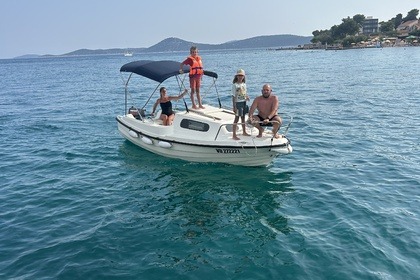 Charter Boat without licence  Mlaka sport Adria 500 Vodice