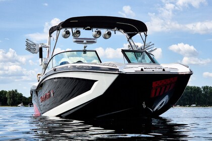 Verhuur Motorboot Mastercraft X23 Roermond