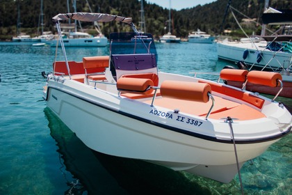 Miete Motorboot Poseidon BlueWater 210 Paxos