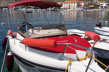 Verhuur Motorboot Conormax Mediteran 19 Trogir