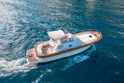 Noleggio Barca a motore Gozzo Sorrentino Sorrento