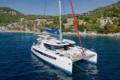 Charter Catamaran  Sunsail 454L Road Town