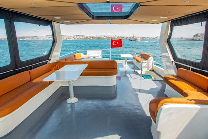 Rental Motor yacht custom 2007 İstanbul