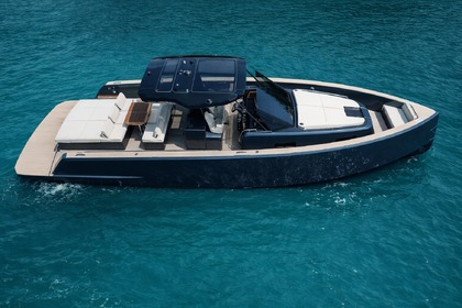 Hyra båt Motorbåt Pardo 43 Saint-Tropez