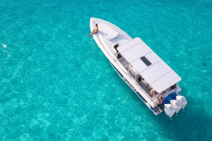 Location Bateau à moteur Intrepid 370 Cuddy Saint-Martin