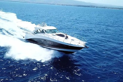 Hire Motor yacht Internity Yacht Latsi