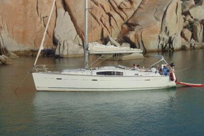Charter Sailboat Beneteau OCEANIS 43 Ajaccio