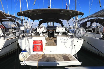 Charter Sailboat Hanse Yachts Hanse 458 Split