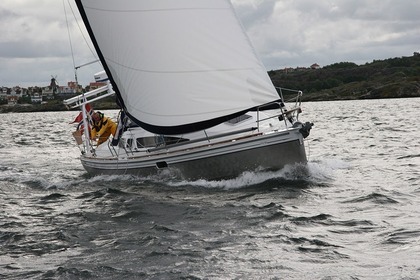 Location Voilier OVNI 365 La Trinité-sur-Mer