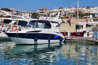 Noleggio Barca a motore Bayliner 340 Sb Marina di Ragusa