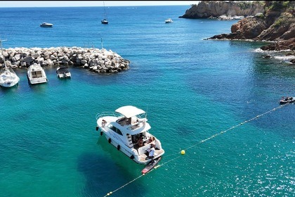 Location Bateau à moteur Jeanneau Prestige 36 Marseille