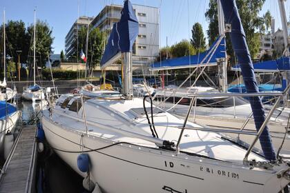 Charter Sailboat BENETEAU First 32 S5 Aix-les-Bains