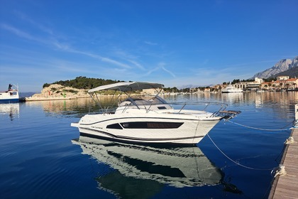 Hire Motorboat Jeanneau Cap Camarat 9.0 WA Makarska