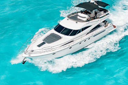 Alquiler Lancha Fairline 65 Squadron Cancún