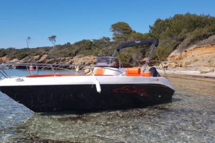 Charter Motorboat Aquabat sportline 21 Hyères