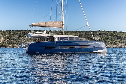 Charter Catamaran  Dufour 48 Catamaran Primošten