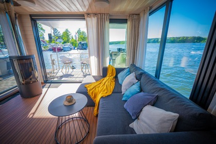 Hire Houseboat WOMA D13 Müritz