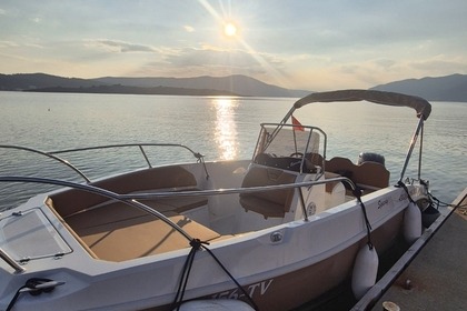 Location Bateau à moteur Cantiere Nautico Speedy S.C Cayman 585 Tivat