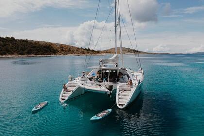 Verhuur Catamaran Lagoon Lagoon 570 Nice