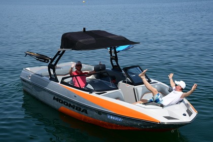 Alquiler Lancha Moomba Mojo 23 400cv Surf Édition Ginebra