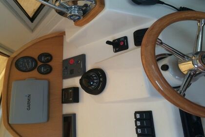 Hire Motorboat SAS Vektor 950 Tučepi