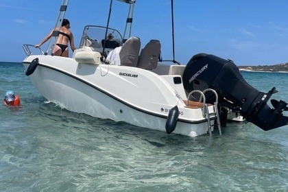 Hire Motorboat 2020 QuickSilver open 535 Marseille