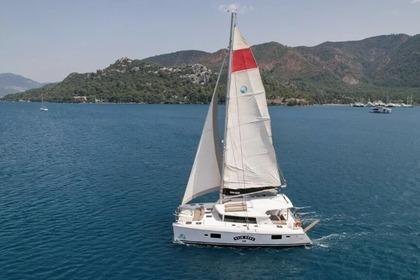 Charter Catamaran Lagoon 421 Marmaris