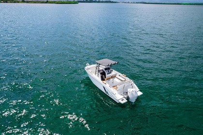 Rental Motorboat Beneteau Flyer 7 Spacedeck Le Gosier