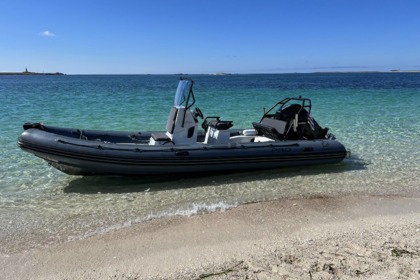 Hire RIB Zodiac Pro7 Loctudy