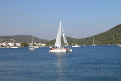 Charter Catamaran Laser KD 870 Rogoznica