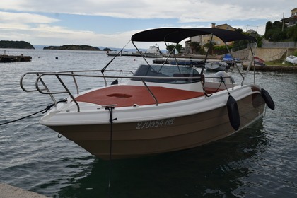 Charter Motorboat Eolo 650 Rab