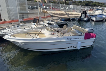 Rental Motorboat B2 Marine Open Cap Ferret 502 open La Ciotat