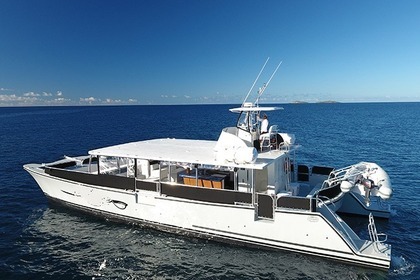 Charter Motorboat Cooper Marine 63 Charlotte Amalie