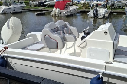 Location Bateau à moteur Croisiere Caraibe 24 Le Robert