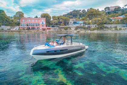 Miete Motorboot Invictus Yacht GT280 Beaulieu-sur-Mer