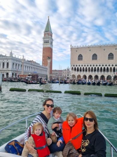 Veneza Motorboat Private boat tour Venice Colibrí alt tag text