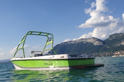 Location Bateau à moteur Correct Craft 206 Sévrier