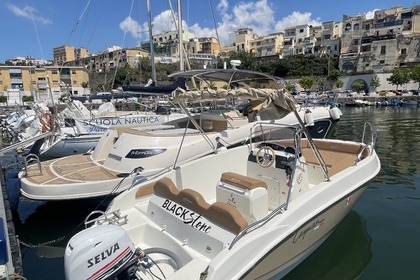 Rental Motorboat Speedy Cayman Sorrento